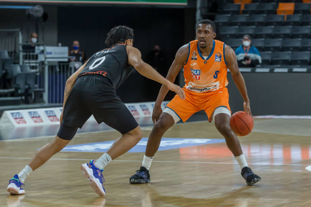 也折射出赛 也折射出赛